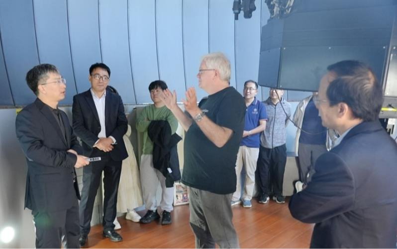 Nobel Laureate Brian Schmidt Visits SDU