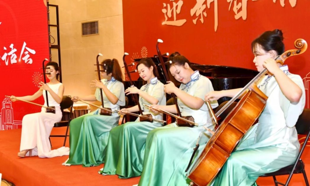 SDU Holds Spring Festival Celebration
