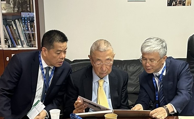 Shandong University Delegation Visits AMS Team in Geneva